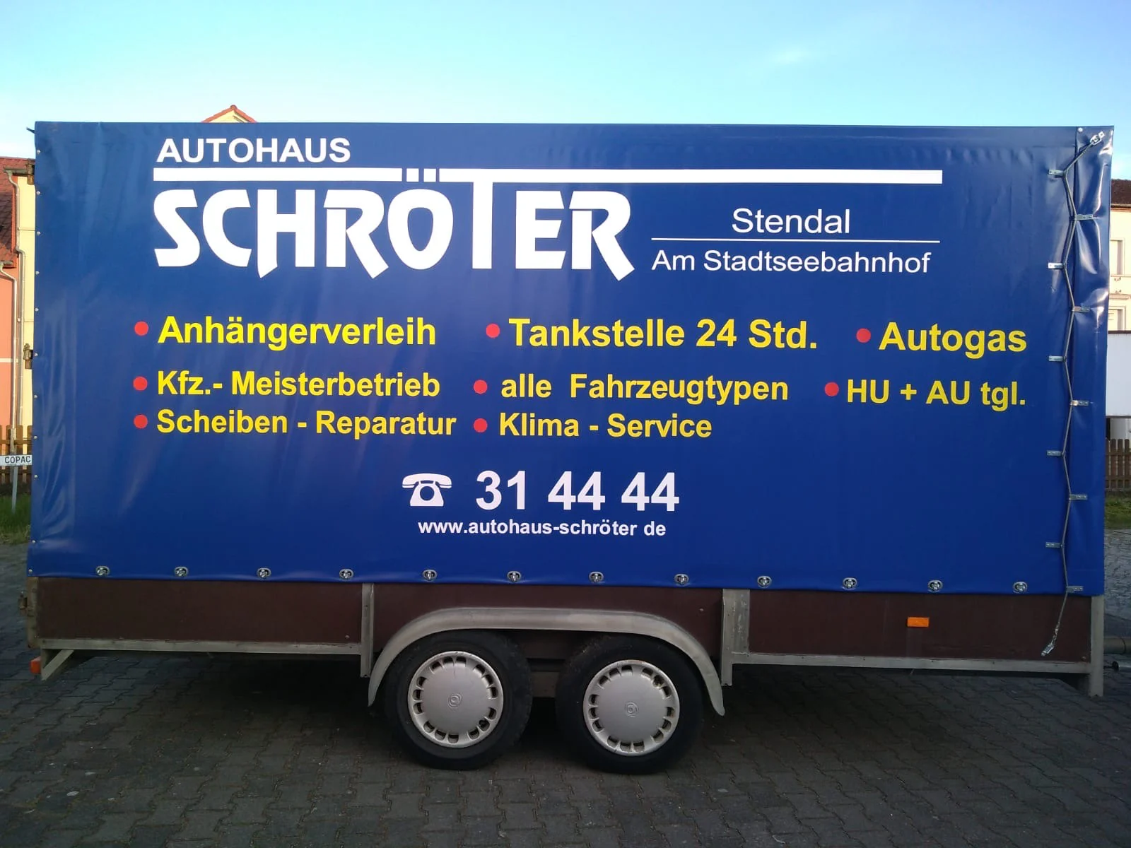 Werbebanner und Planen von PrintLine Werbetechnik